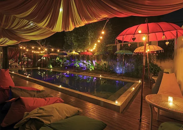 Sama Sama Suites & Restaurant