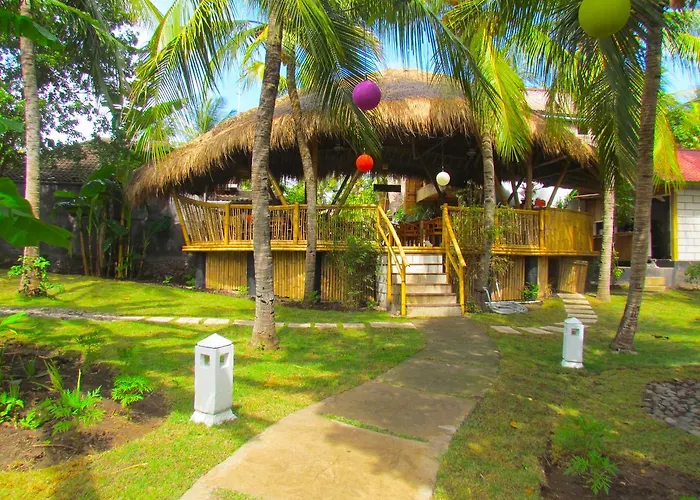 Hobbit'S House Homestay