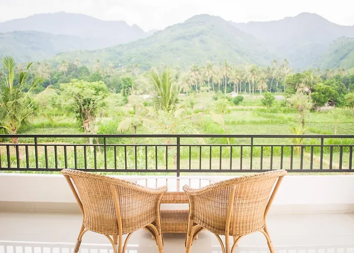 D'Sawah Amed Homestay & Warung