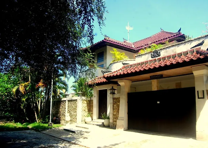 Villa Tentram Puri Gading