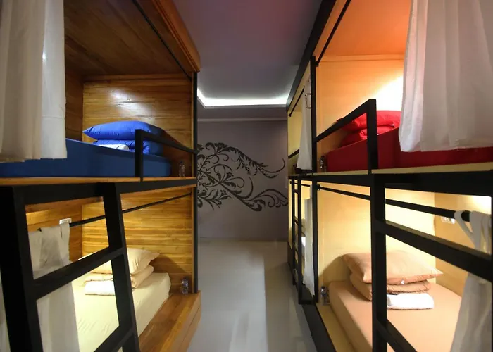 Dong Paloh Hostel