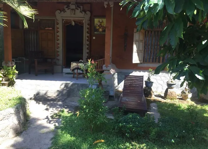 Barclona Guesthouses Lovina