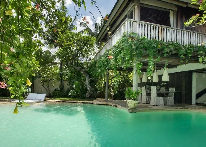 Phinisi Villas - Seminyak Beach