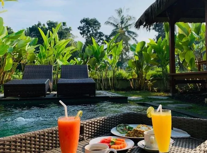 Three Gold Luxury Private Villas