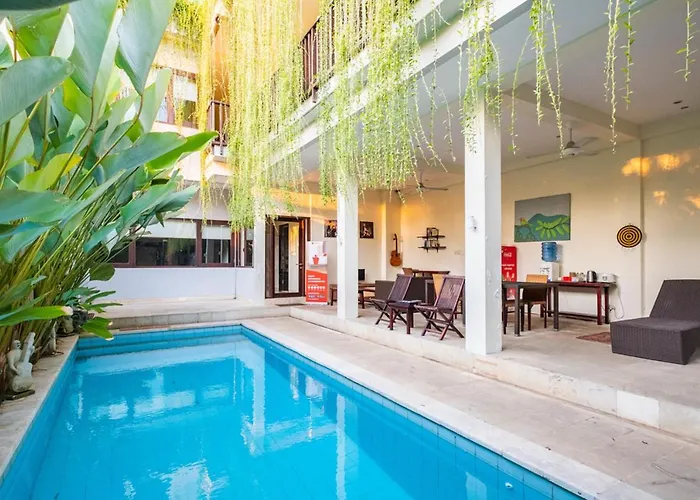 Reddoorz Hostel Near Gwk Main Gate