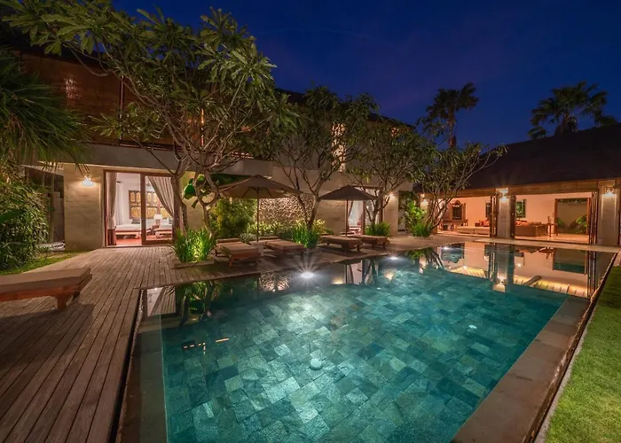 Villa Rubina - Luxury Pool Villa In Batu Belig Next To The Beach!