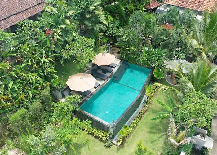 Tini Villa