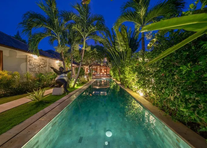 Villa Teman - Luxury 4Br Villa In Central Seminyak - Huge Pool